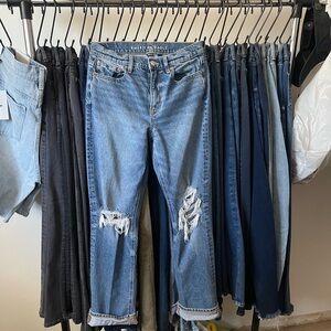 American Eagle Outfitters Women's Light Blue Ripped Straight Leg Jeans